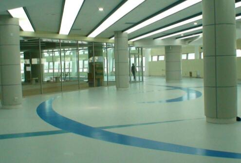 環(huán)氧地坪和PVC塑料地板的區別